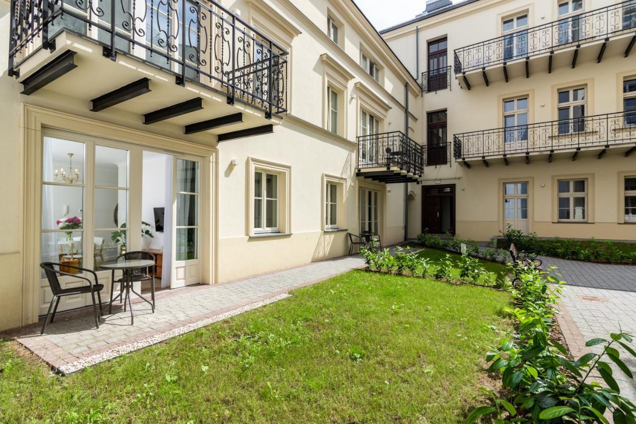 Atrium - Old Town Luxury Apartments - By Upstairs Krakow Exterior photo
