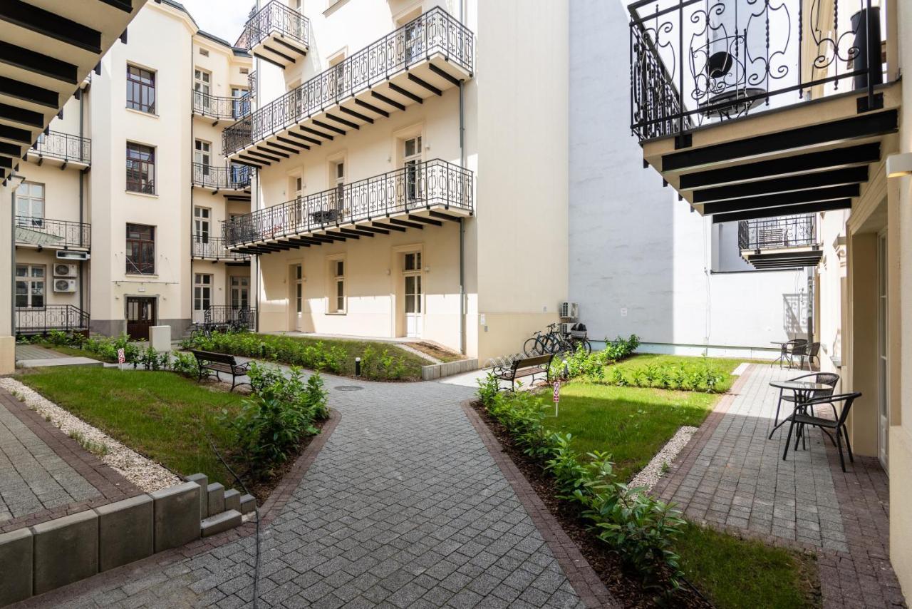 Atrium - Old Town Luxury Apartments - By Upstairs Krakow Exterior photo