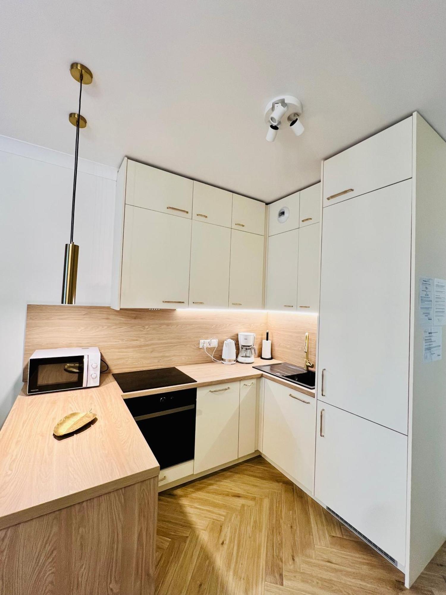 Atrium - Old Town Luxury Apartments - By Upstairs Krakow Exterior photo
